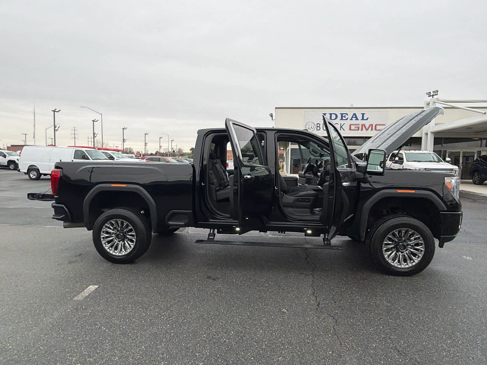 Used 2020 GMC Sierra 2500 Denali w/ Denali Ultimate Package image 38