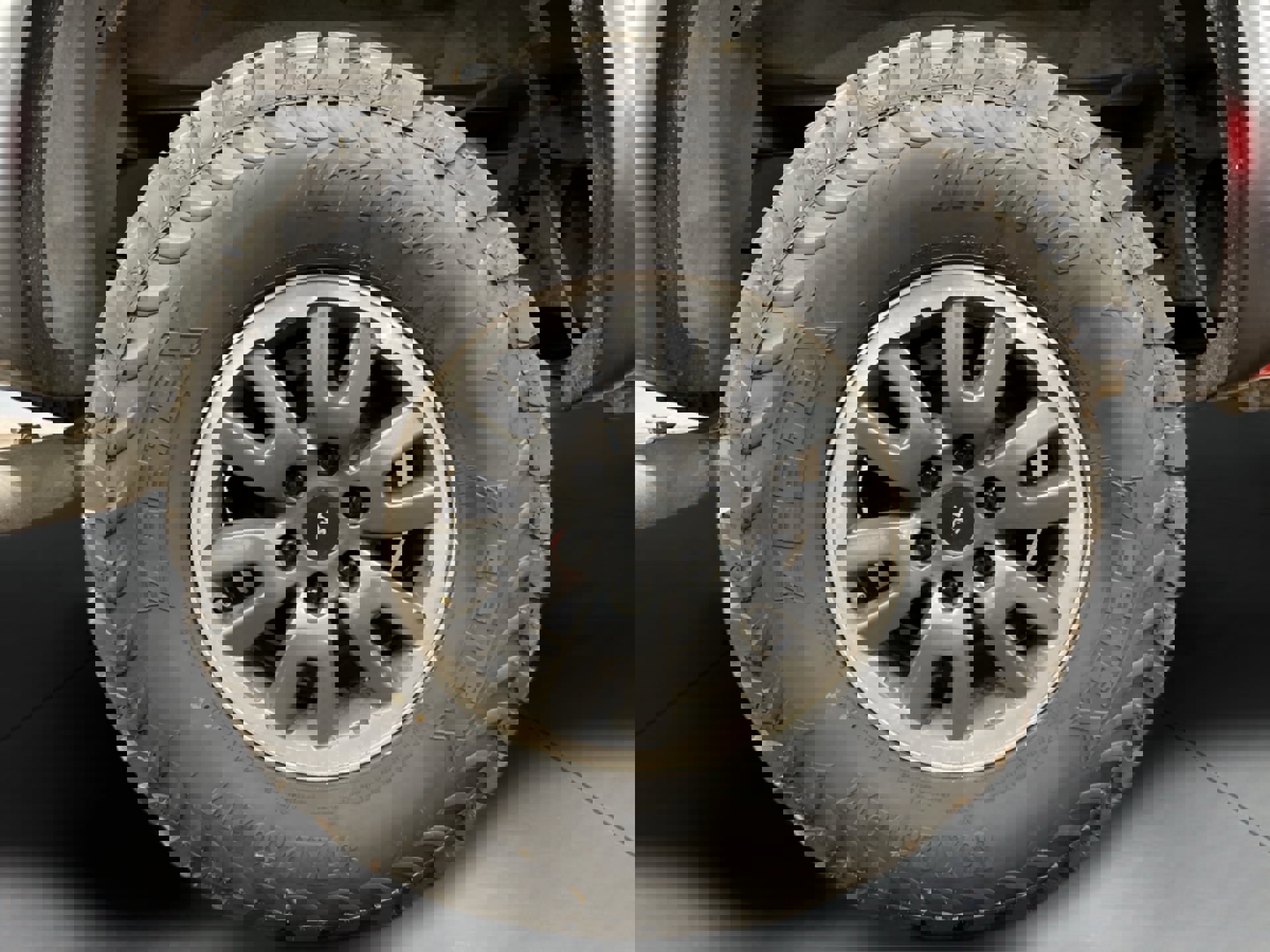 Used 2010 Ford F150 Raptor image 23