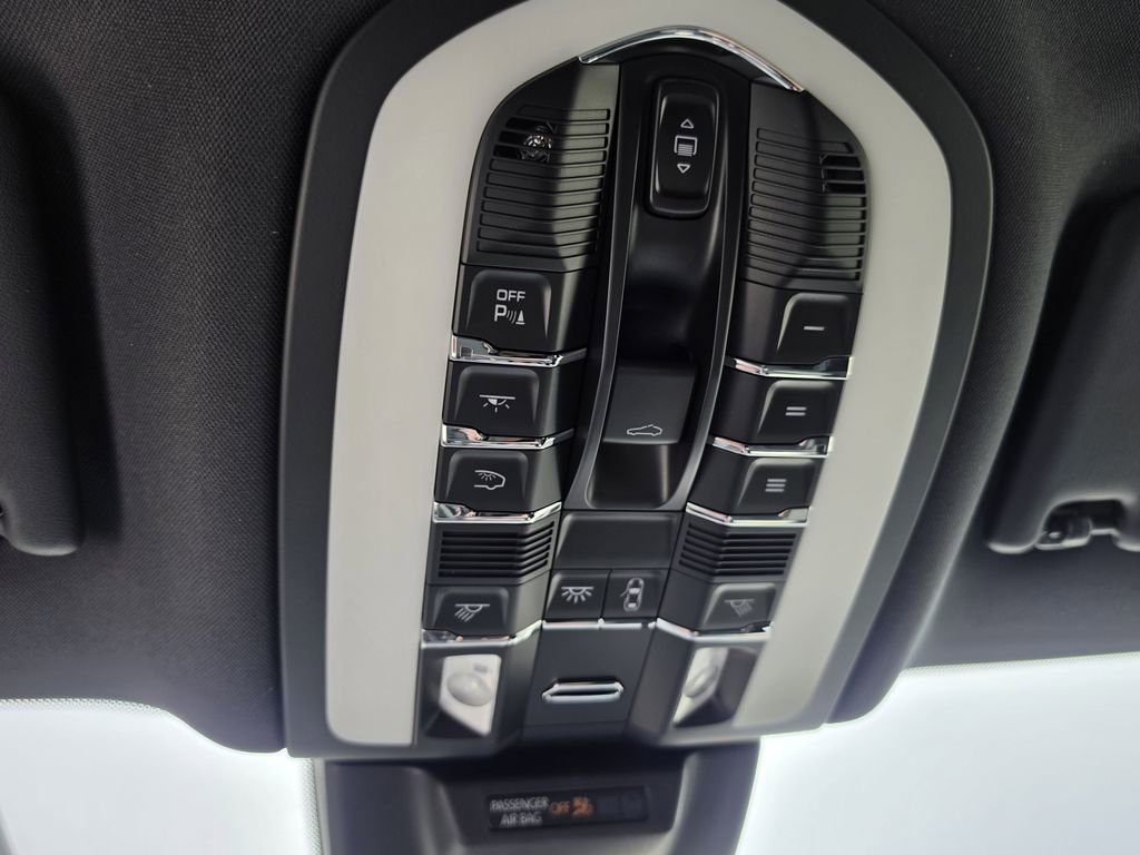 New 2026 Porsche Macan AWD/4WD image 30