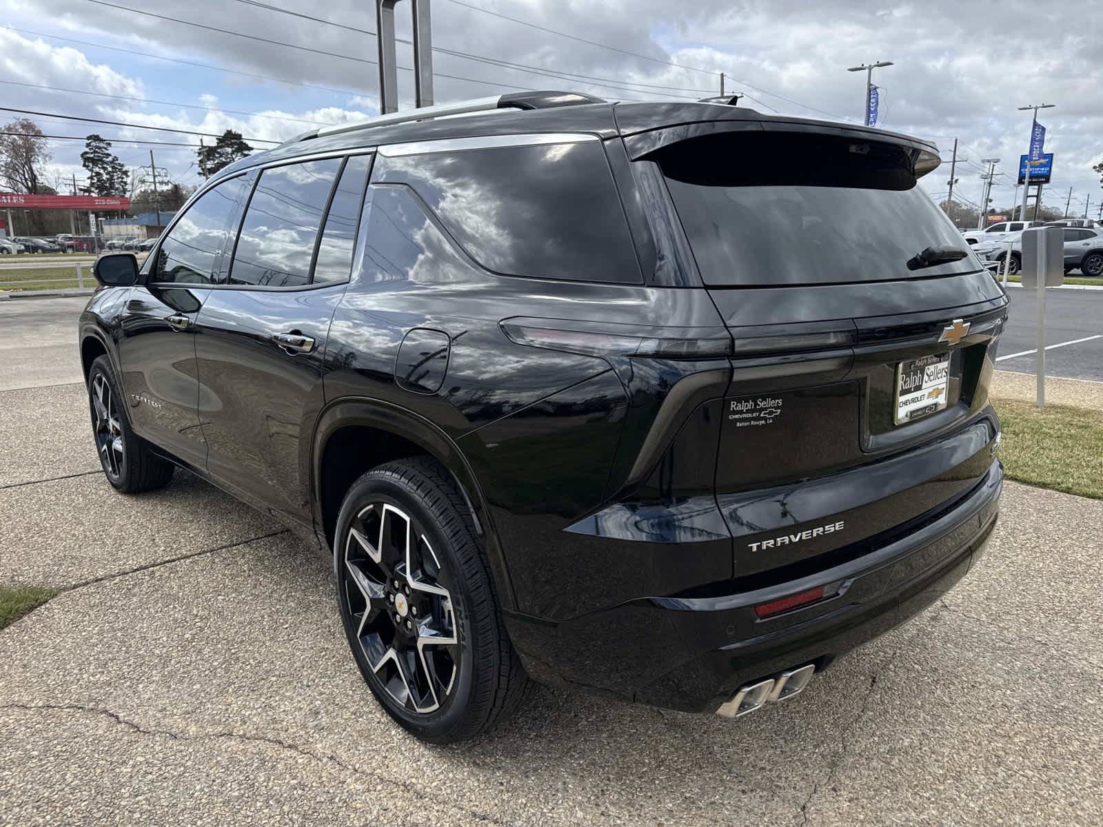 New 2026 Chevrolet Traverse High Country FWD image 4