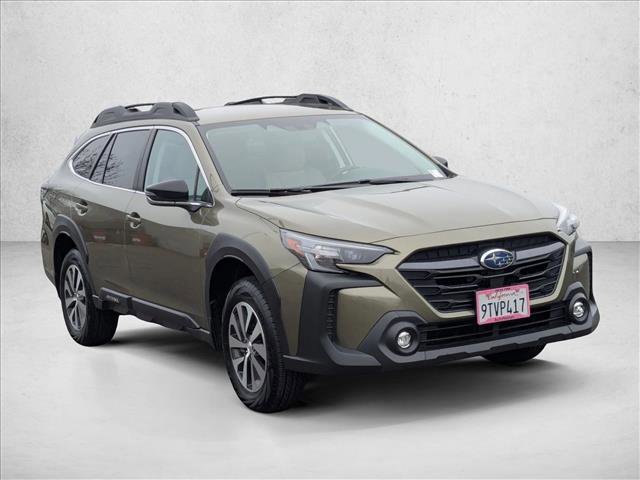 Certified 2025 Subaru Outback Premium image 3