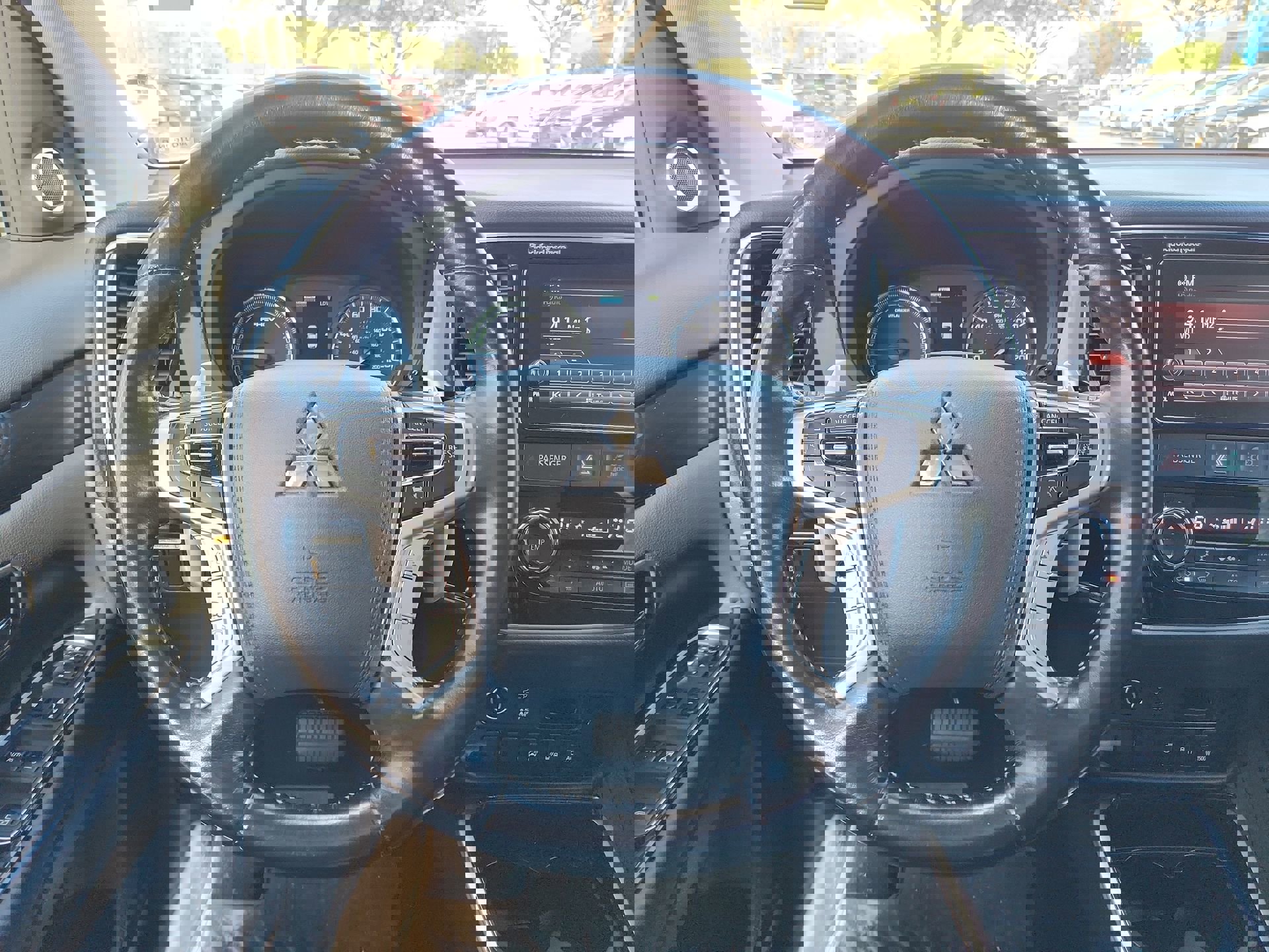 Used 2018 Mitsubishi Outlander GT image 14