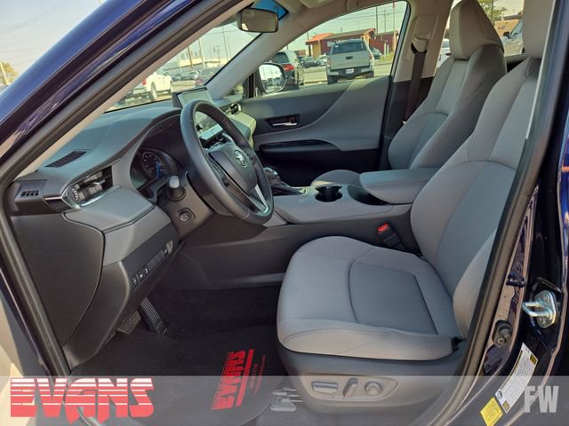 Certified 2023 Toyota Venza LE image 17