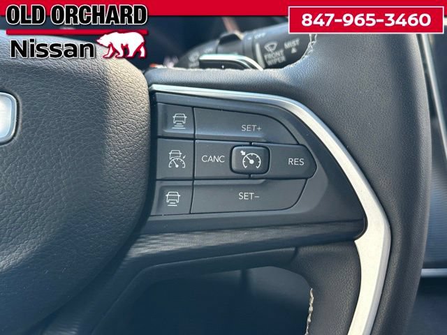 Used 2023 Jeep Grand Cherokee Altitude AWD/4WD image 21