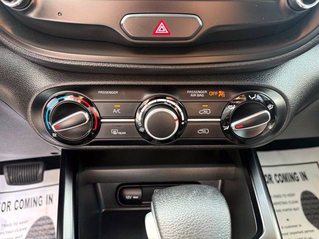 Used 2025 Kia Soul LX FWD image 20