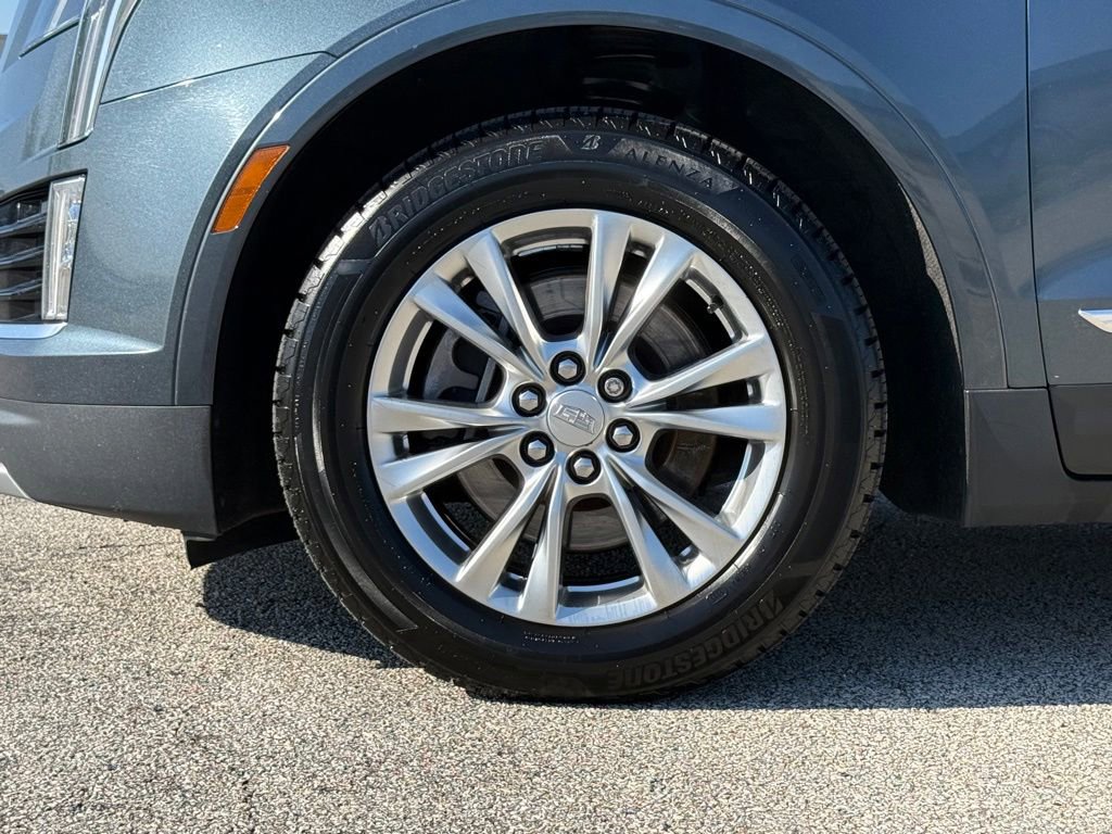 Used 2020 Cadillac XT5 Premium Luxury FWD image 2