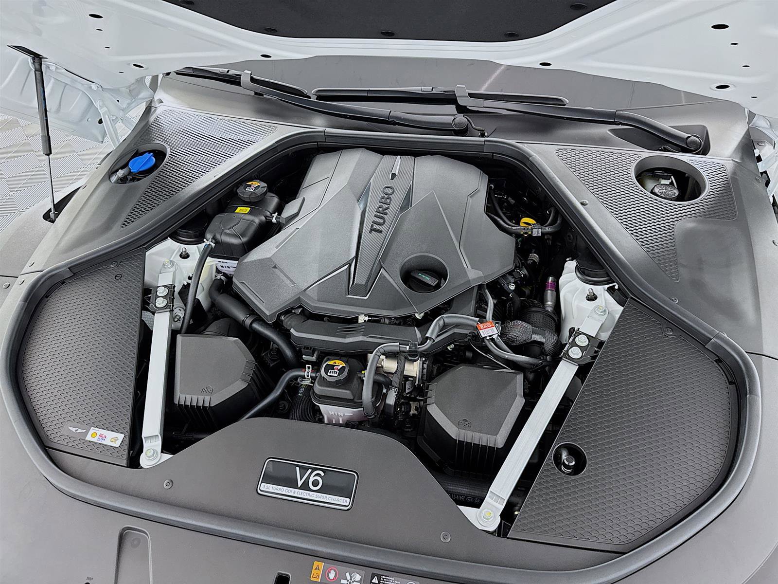 New 2025 Genesis G90 3.5T image 32