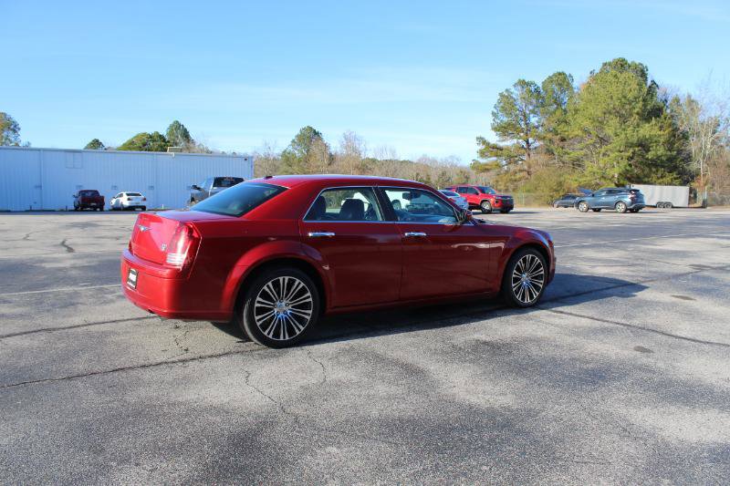 Used 2010 Chrysler 300 S image 6