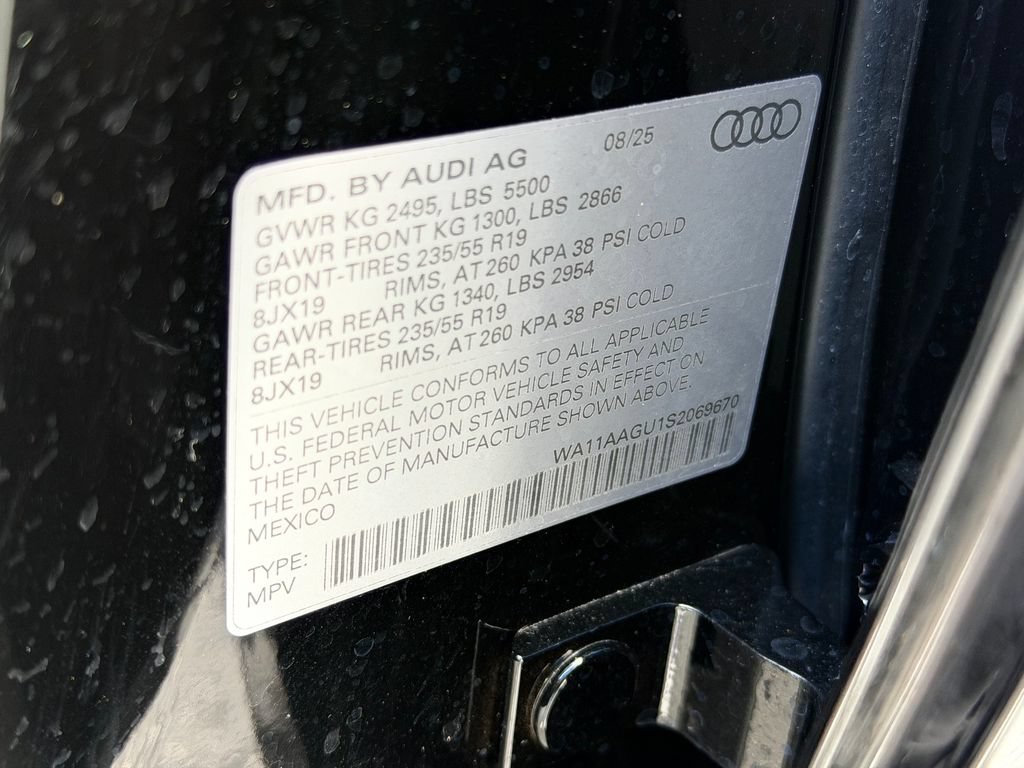 Certified 2025 Audi Q5 Premium w/ Convenience Package AWD/4WD image 11