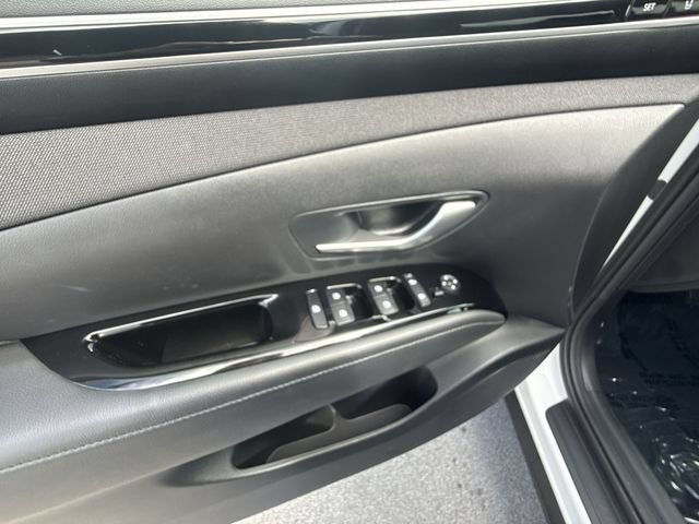 Used 2024 Hyundai Tucson Limited AWD/4WD image 13