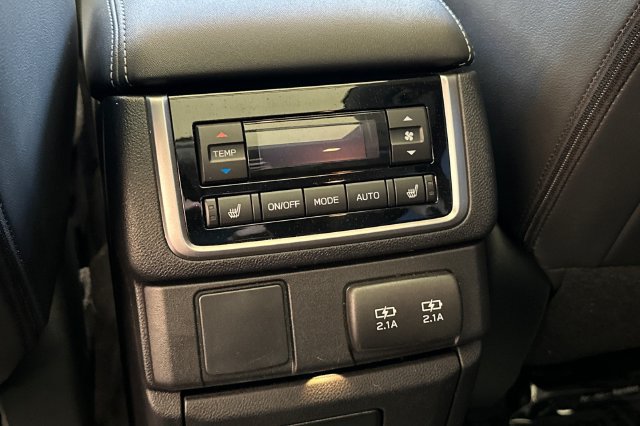 Used 2020 Subaru Ascent Limited w/ Technology Package AWD/4WD image 14