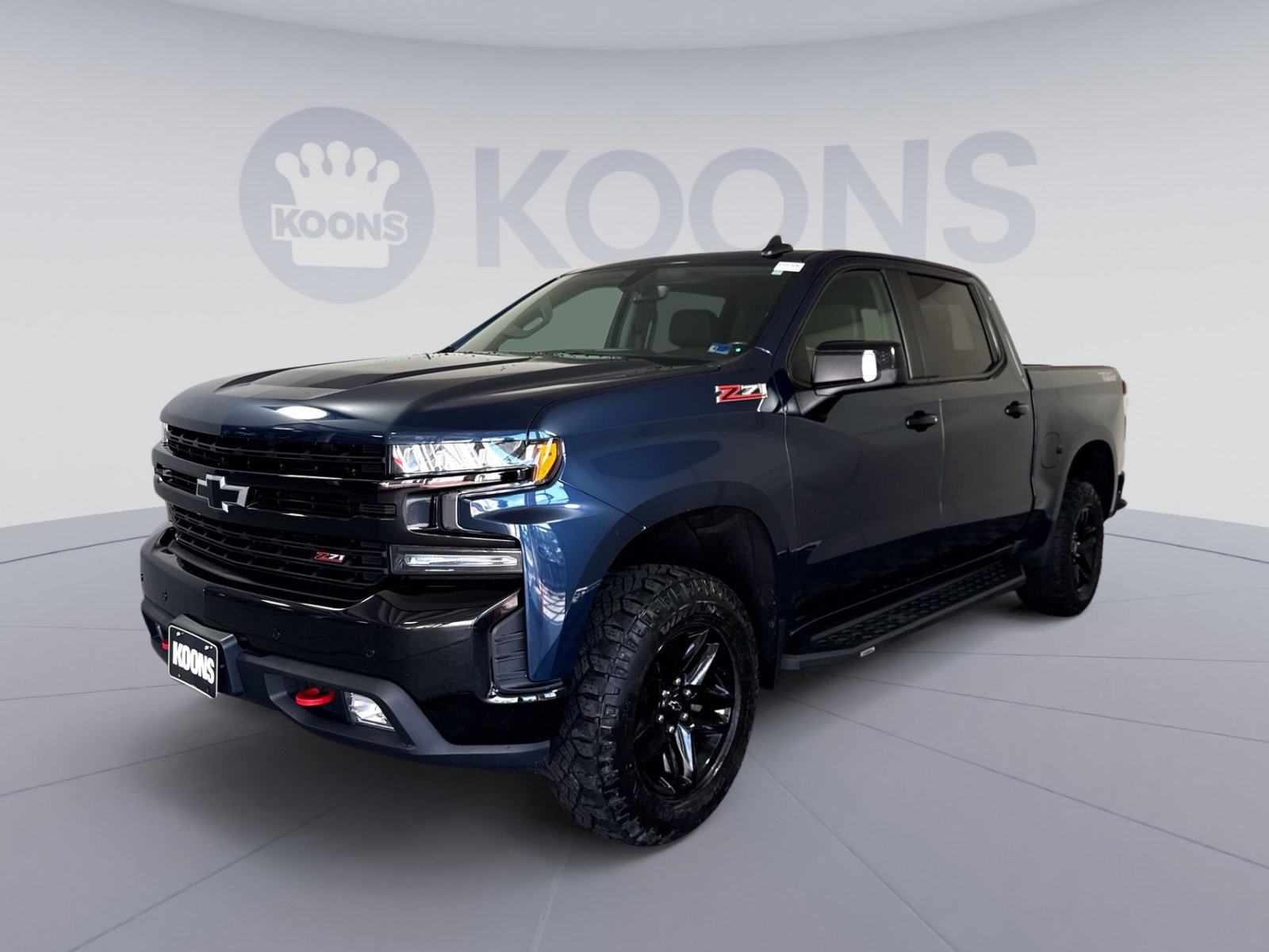 Used 2021 Chevrolet Silverado 1500 LT Trail Boss w/ Convenience Package II AWD/4WD image 1
