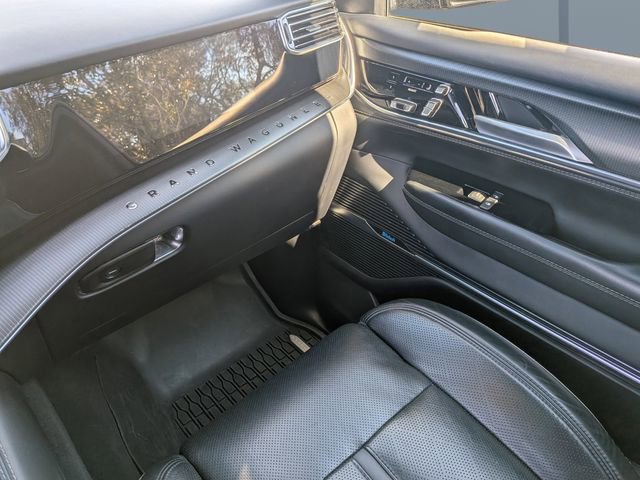 Used 2024 Jeep Grand Wagoneer L Series II w/ Quick Order Packagew 28T image 31