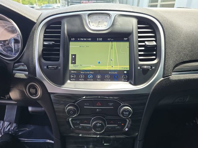 Used 2019 Chrysler 300 Touring L w/ Quick Order Package 22F image 19