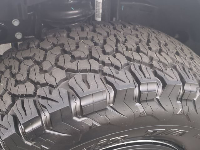 Used 2025 Jeep Wrangler Unlimited Rubicon AWD/4WD image 20