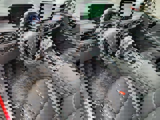 New 2026 Lincoln Aviator AWD image 18