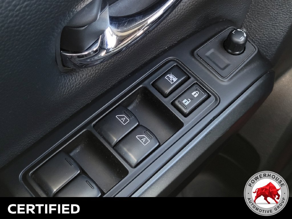 Used 2024 Nissan Titan SV w/ SV Convenience Package RWD image 26