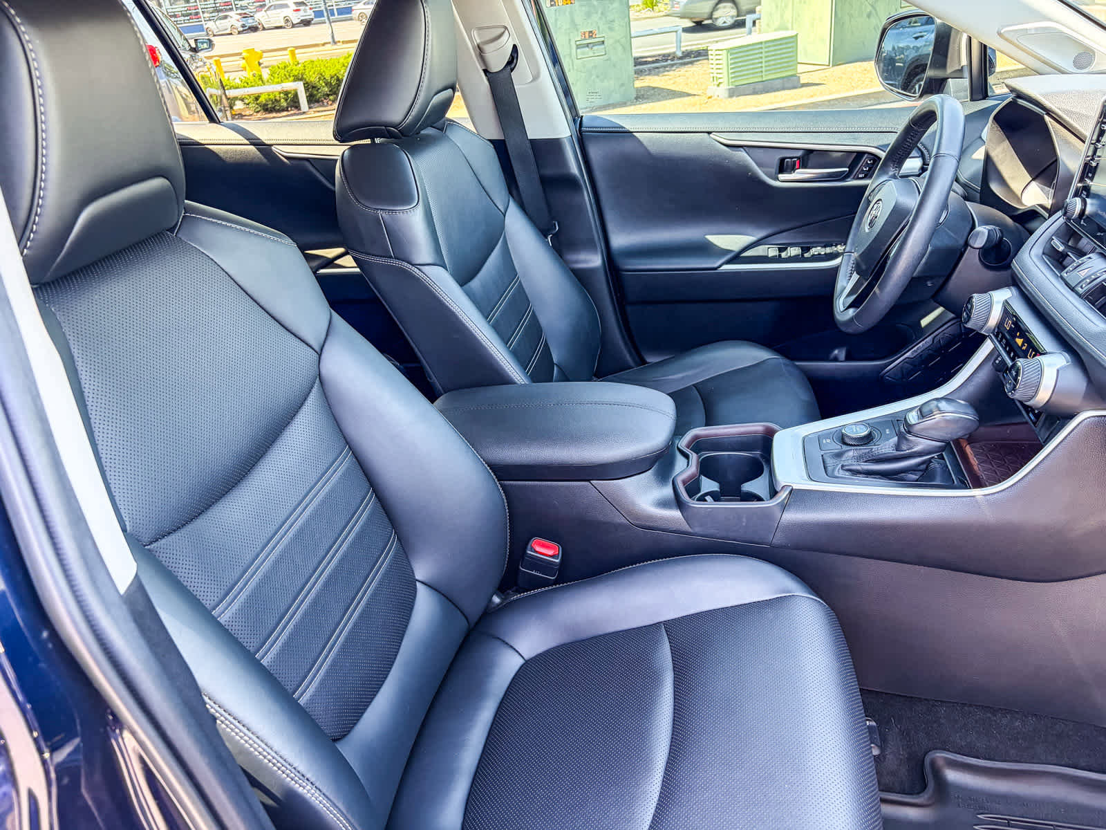 Used 2020 Toyota RAV4 Limited w/ Limited Grade Weather Package image 16