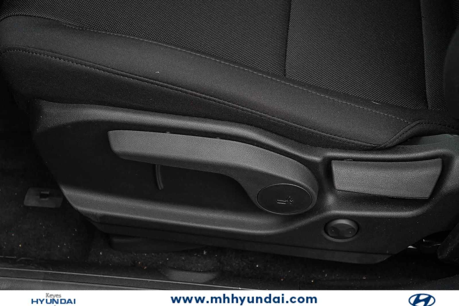 New 2026 Hyundai Santa Fe SE FWD image 21