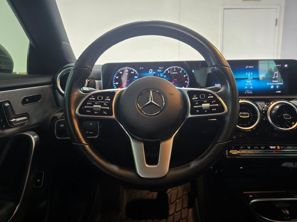 Used 2020 Mercedes-Benz CLA 250 4MATIC image 11