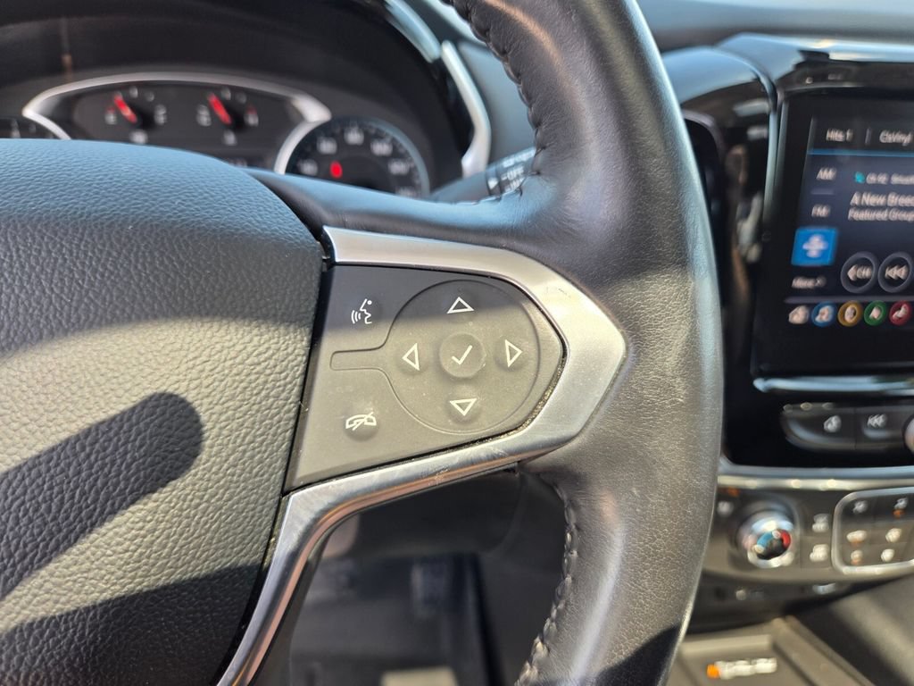 Used 2020 Chevrolet Traverse Premier w/ Redline Edition FWD image 32