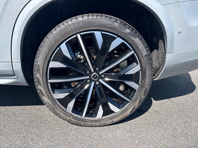 Certified 2026 Volvo XC90 B6 Plus AWD/4WD image 9