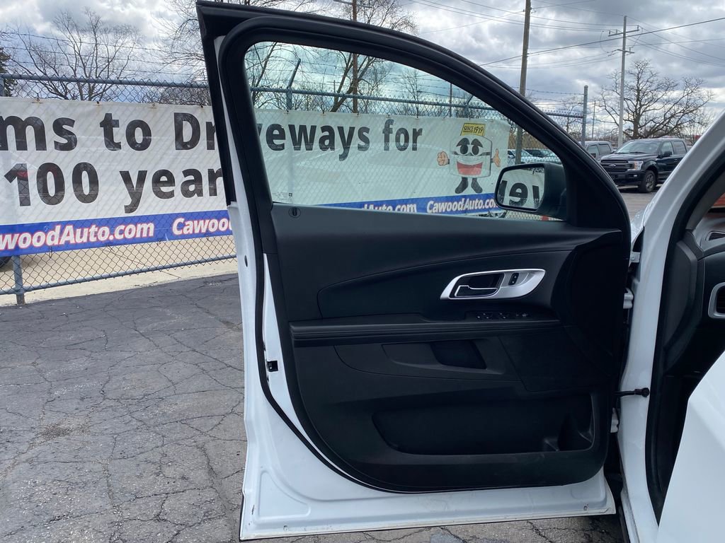 Used 2015 Chevrolet Equinox LS FWD image 11