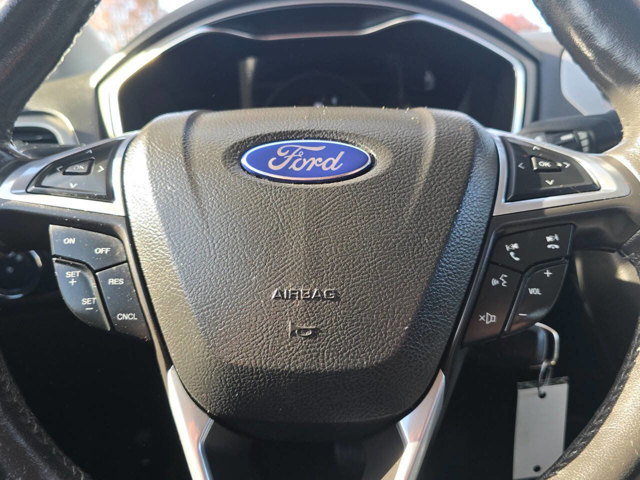 Used 2014 Ford Fusion Energi SE image 25