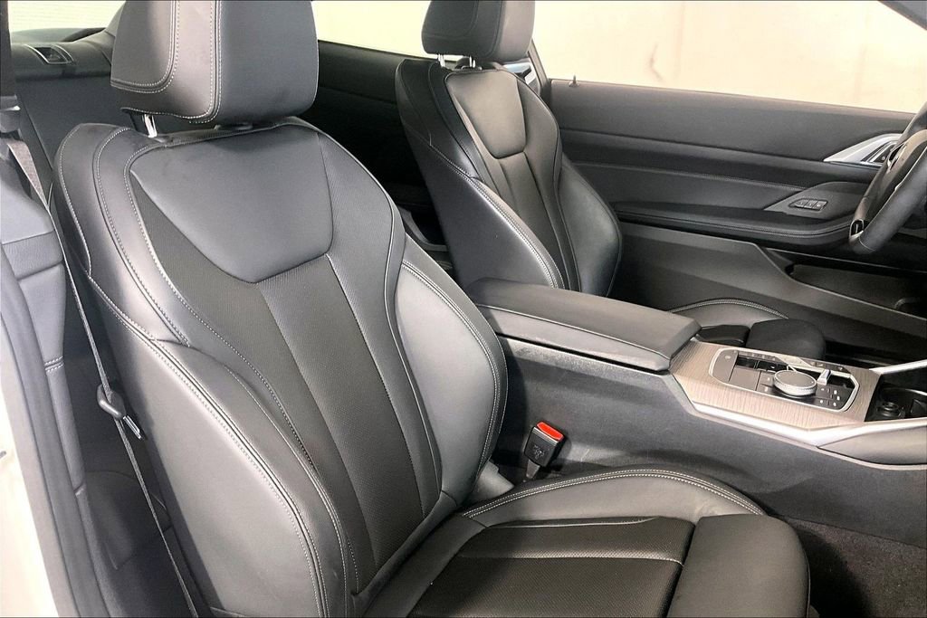Used 2025 BMW 430i Coupe w/ Convenience Package image 7