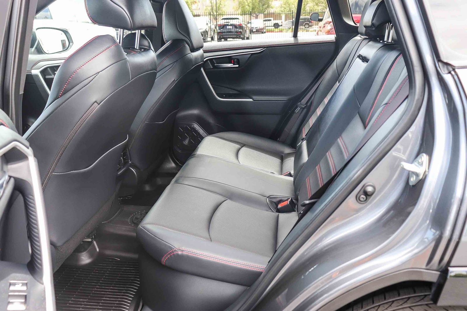 Certified 2025 Toyota RAV4 XSE w/ Premium Package AWD/4WD image 21