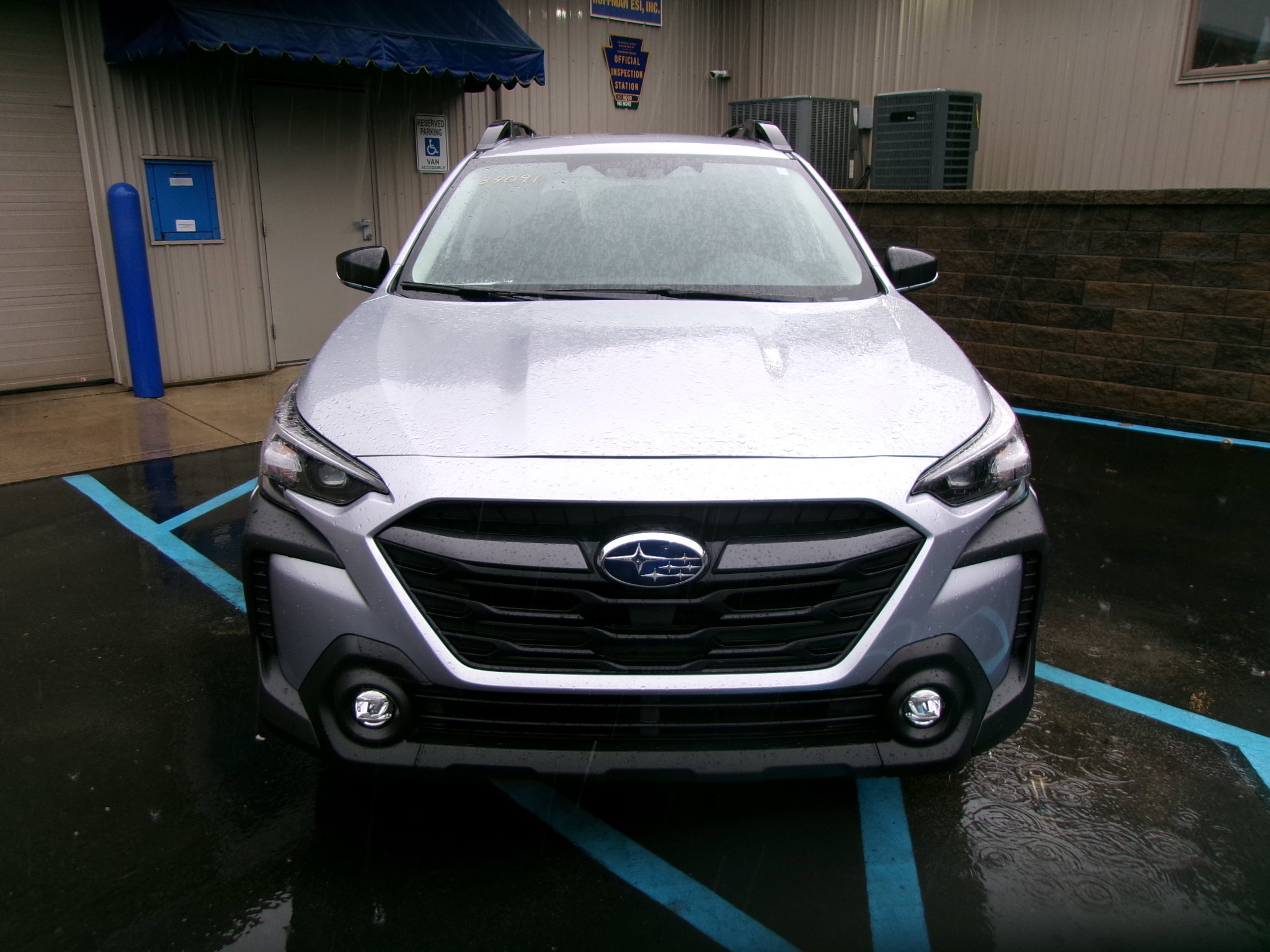 Used 2024 Subaru Outback image 2