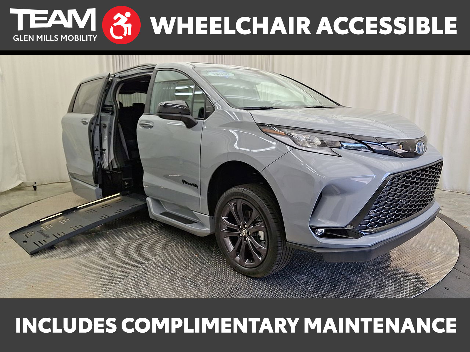 Used 2025 Toyota Sienna XSE w/ XSE Plus Package FWD image 1