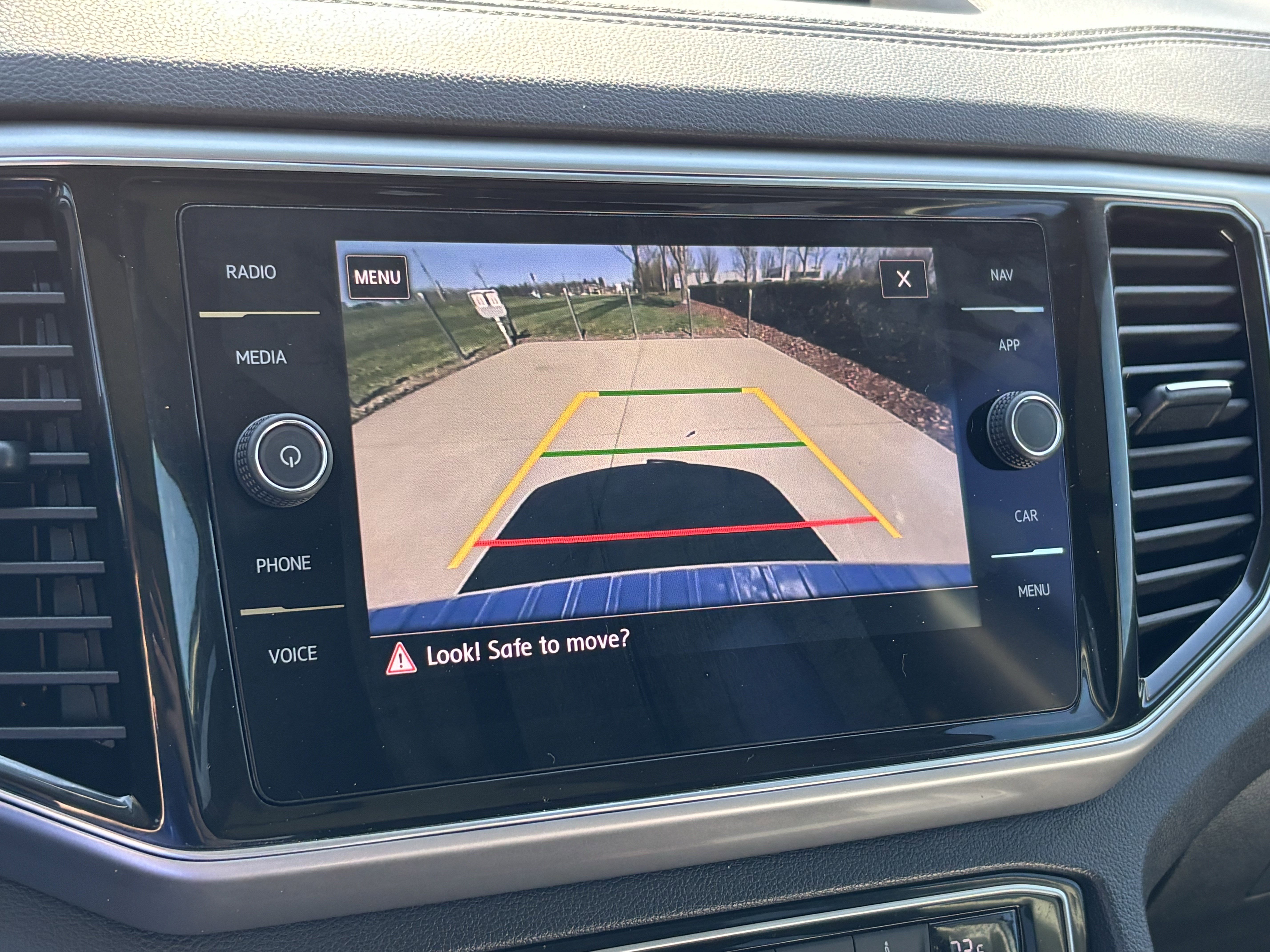 Used 2019 Volkswagen Atlas SEL image 25