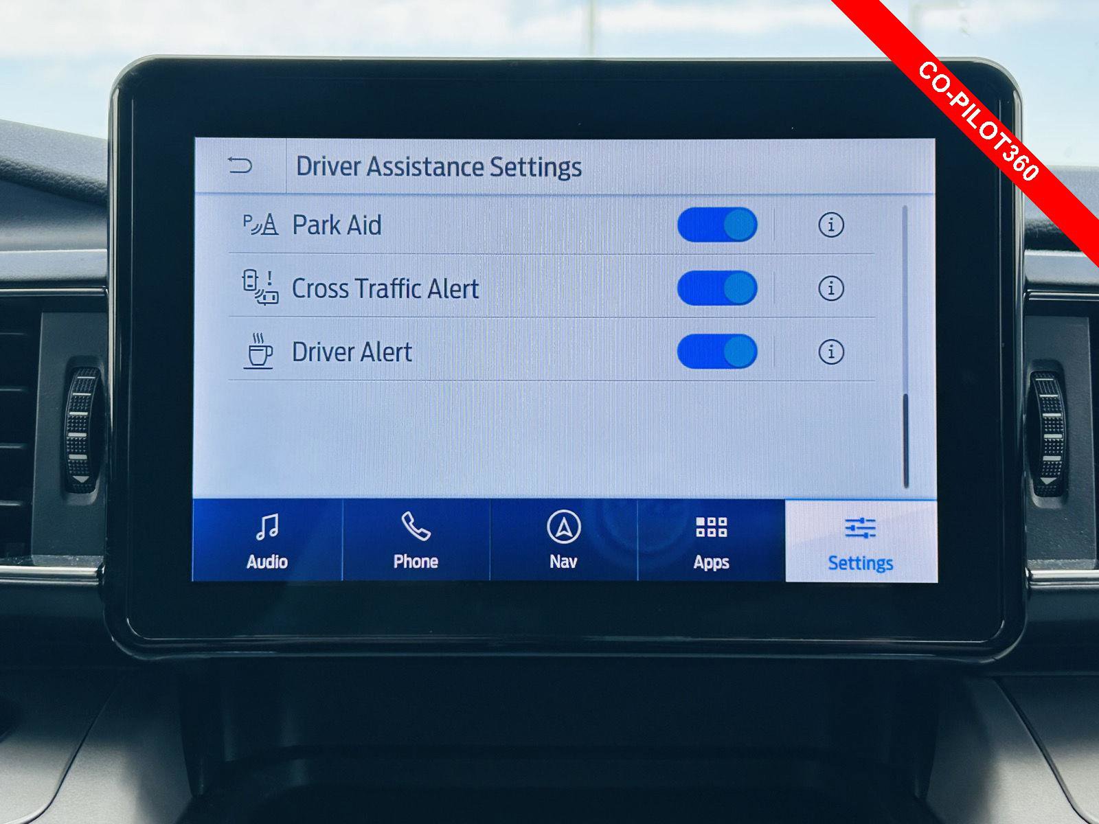 Used 2023 Ford Explorer XLT w/ Equipment Group 202A image 10