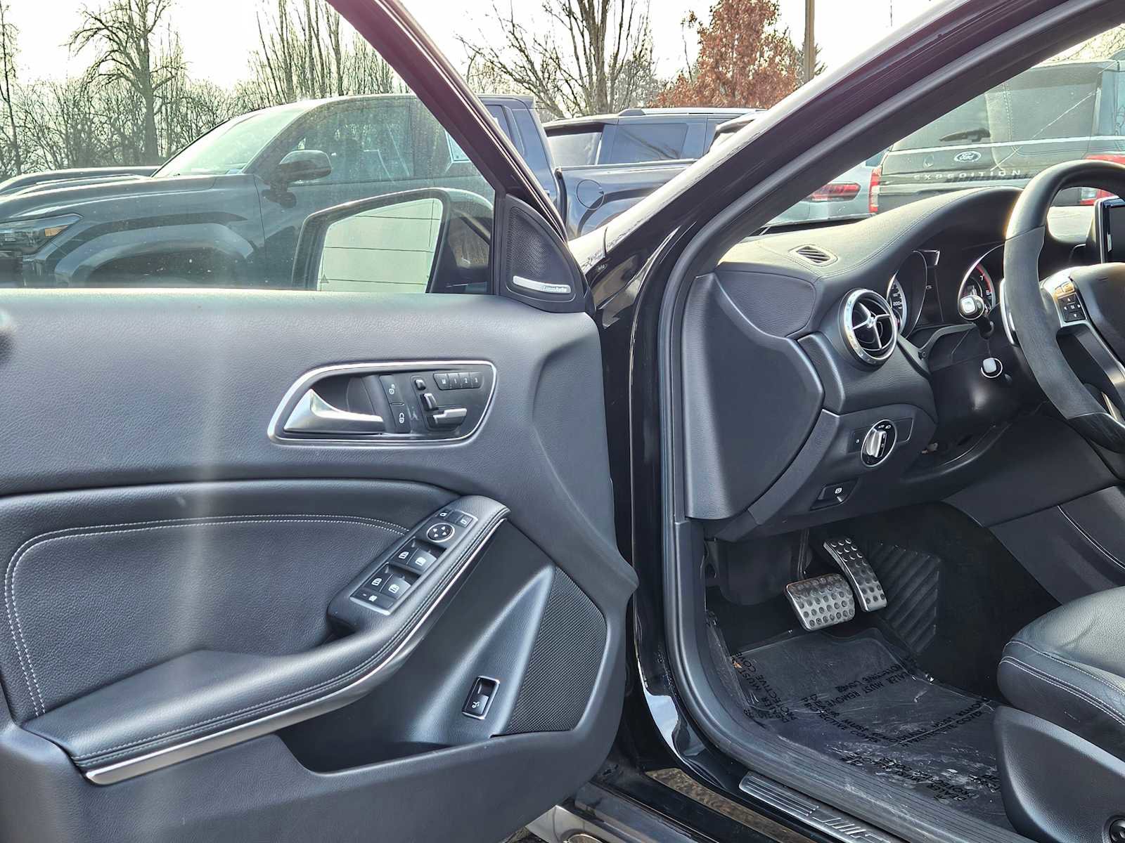 Used 2015 Mercedes-Benz GLA 45 AMG GLA 45 AMG image 23