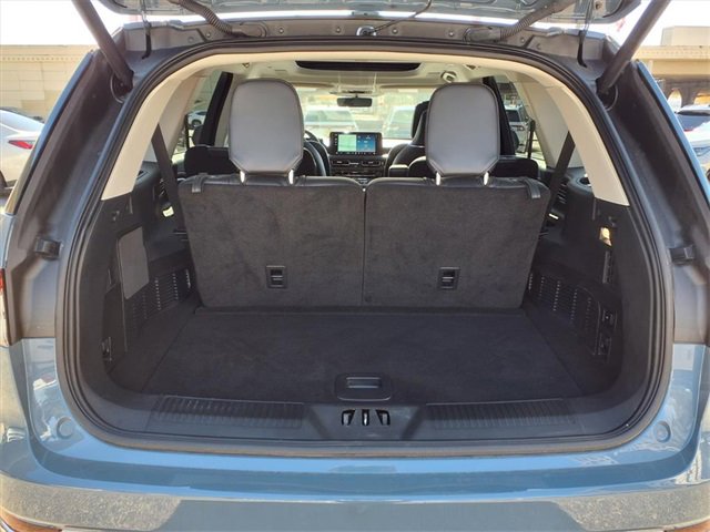 New 2025 Lincoln Aviator Reserve w/ Luxury Package image 16