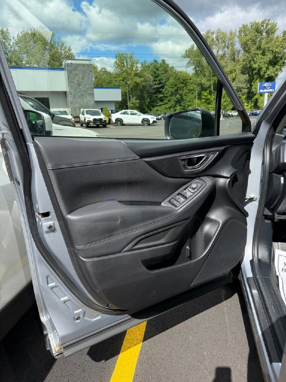 Used 2020 Subaru Forester Premium image 15