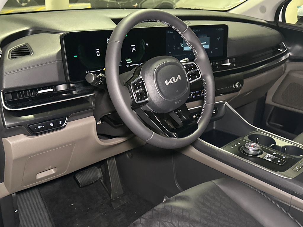 New 2026 Kia Carnival LXS FWD image 15