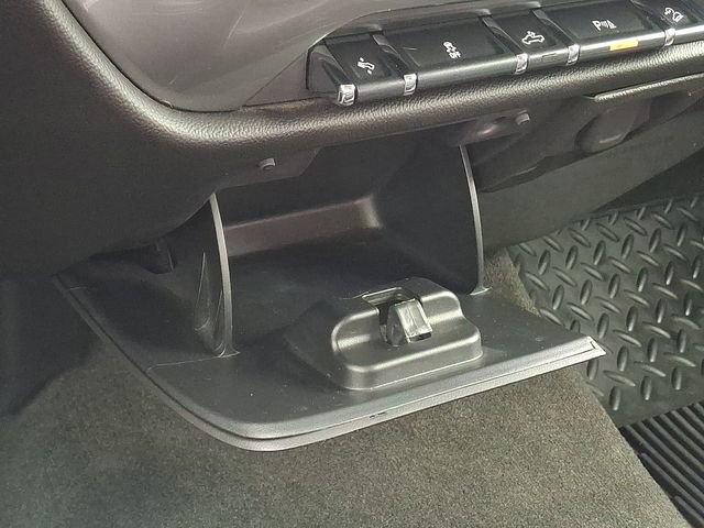 Used 2018 Chevrolet Silverado 1500 LT w/ All Star Edition image 23