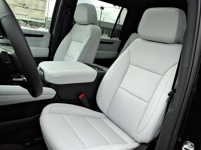 New 2026 Chevrolet Suburban Premier w/ Sun And Tow Package image 10