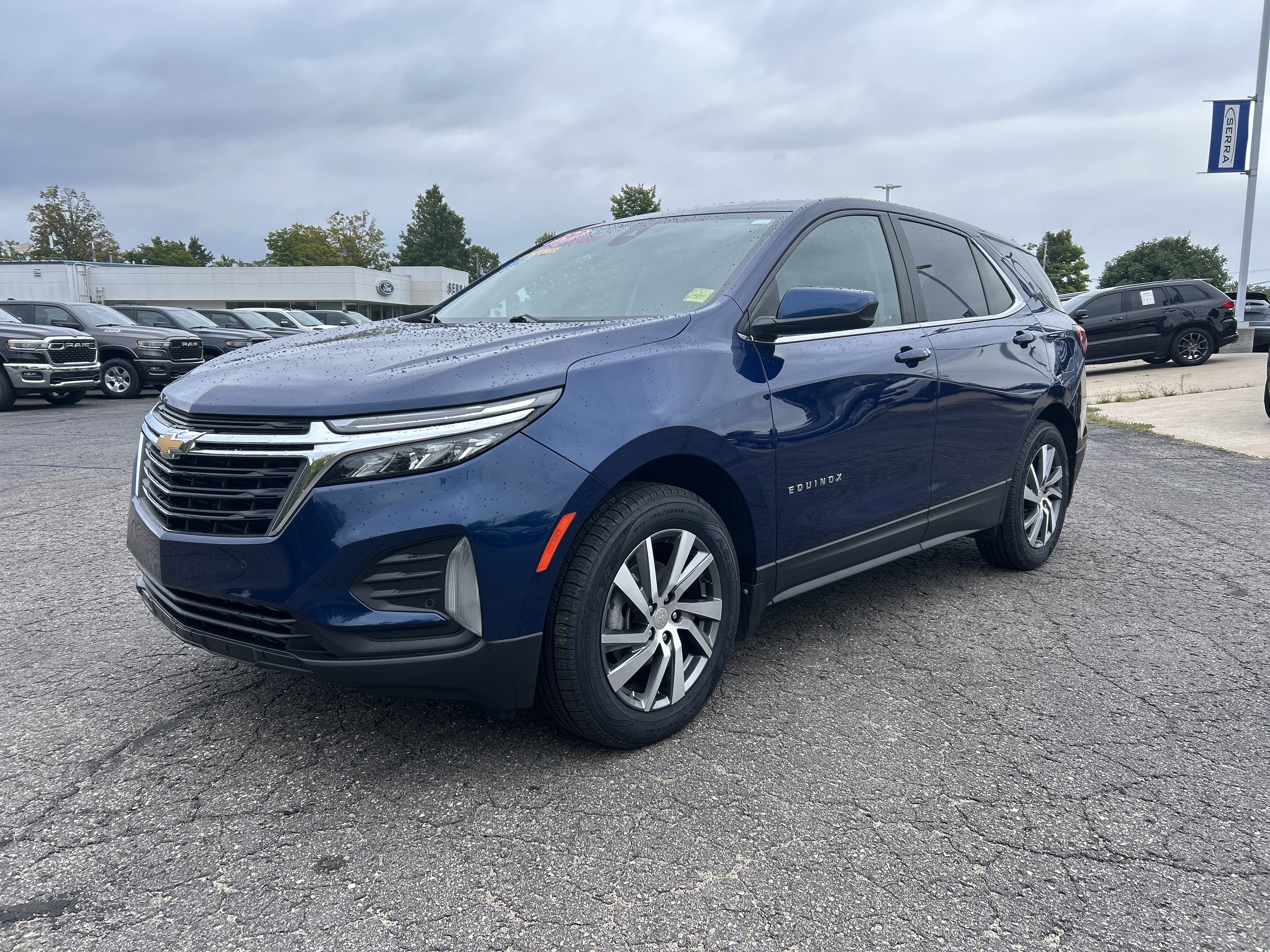Used 2022 Chevrolet Equinox LT AWD/4WD image 7