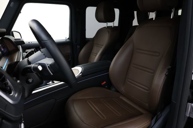 Used 2025 Mercedes-Benz G 550 image 73