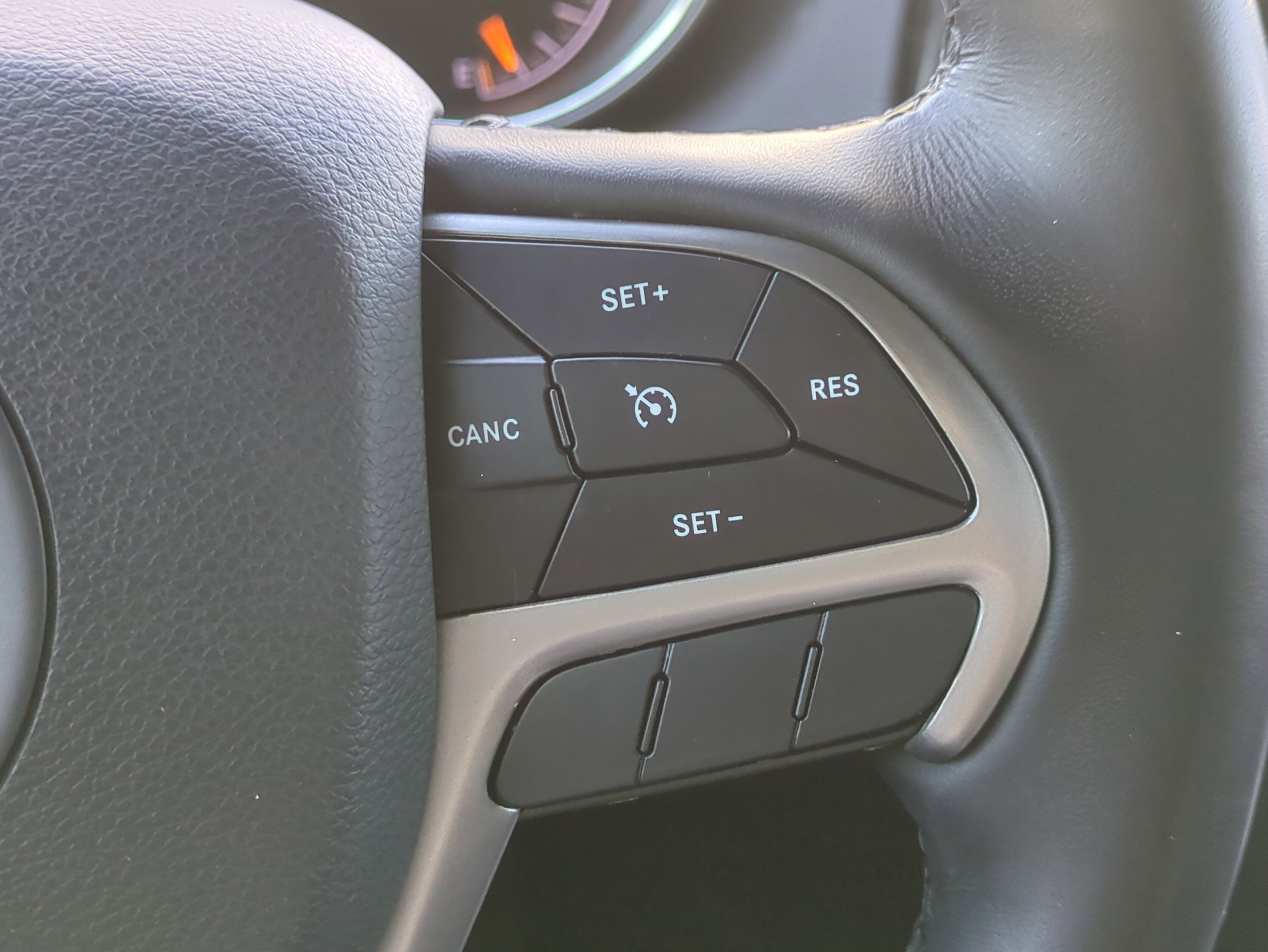 Certified 2022 Jeep Grand Cherokee Limited w/ Tech Group image 29