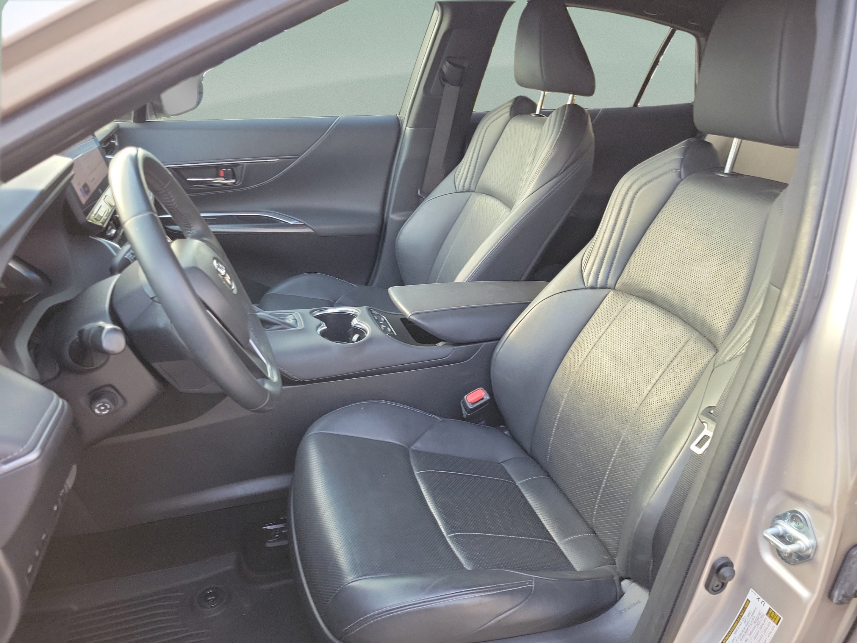 Used 2023 Toyota Venza Limited AWD/4WD image 10