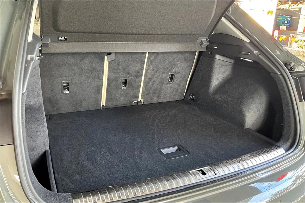 Used 2020 Audi Q3 2.0T Premium Plus w/ Premium Plus Package image 21