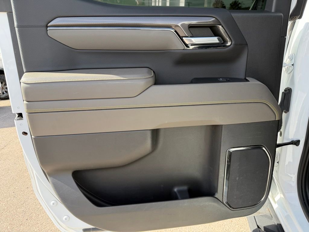 Used 2023 Chevrolet Silverado 1500 ZR2 w/ Technology Package image 20