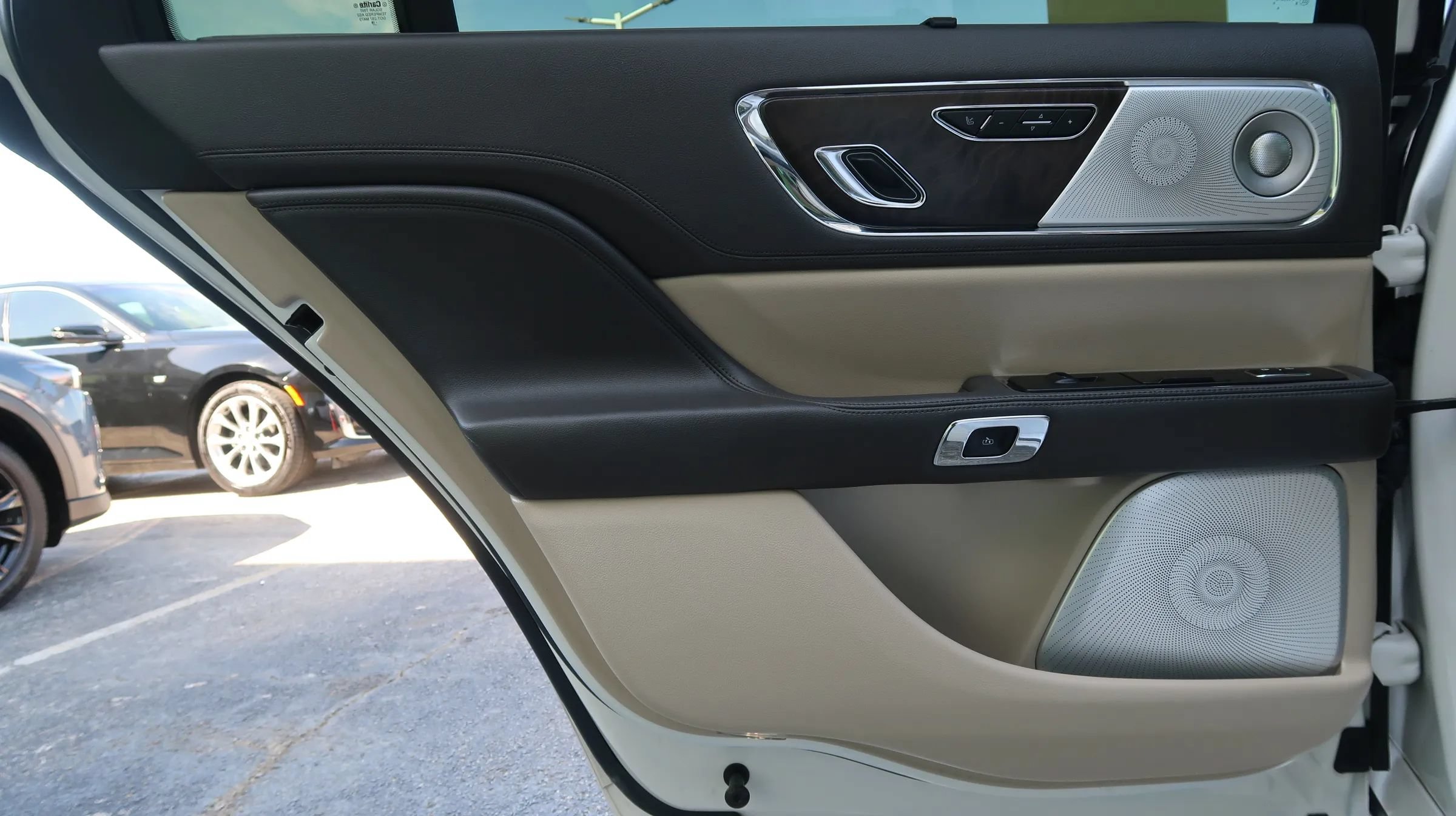 Used 2018 Lincoln Continental Reserve w/ Rear-seat Package FWD image 50