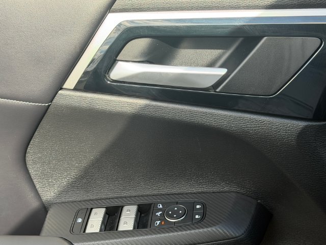 Used 2023 Mitsubishi Outlander SE AWD/4WD image 18