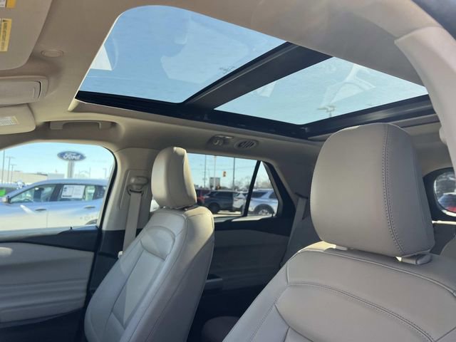 Certified 2023 Ford Explorer XLT w/ Equipment Group 202A image 22