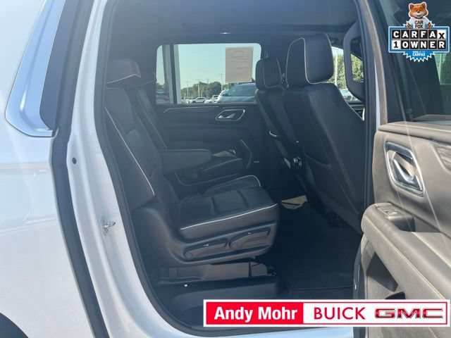 Used 2023 GMC Yukon XL SLT w/ SLT Premium Package AWD/4WD image 40